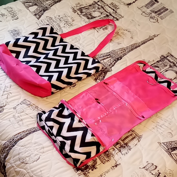 Handbags - Matching Tote bag & Toiletry Travel bag